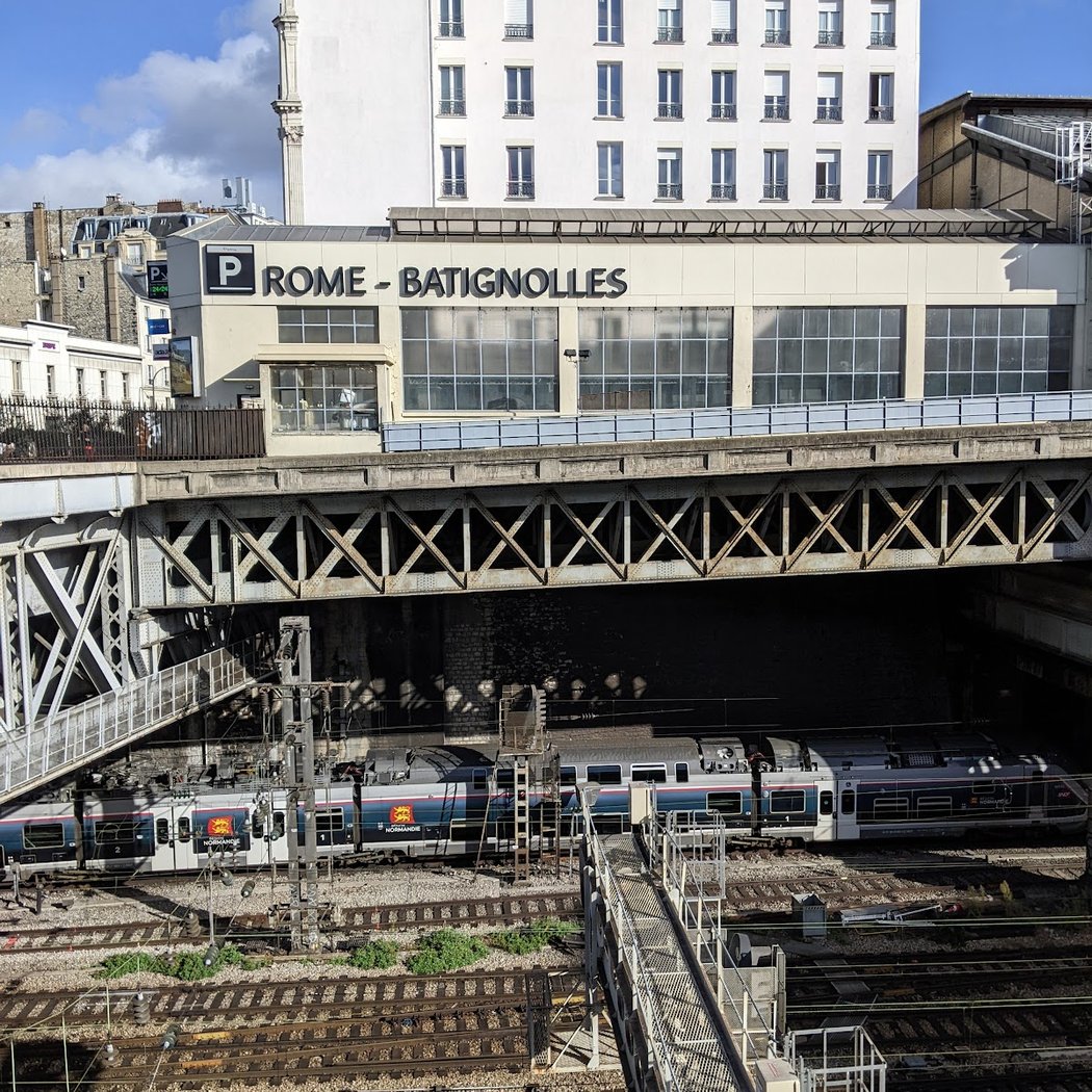 Parking Paris Rome Batignolles - EFFIA 3